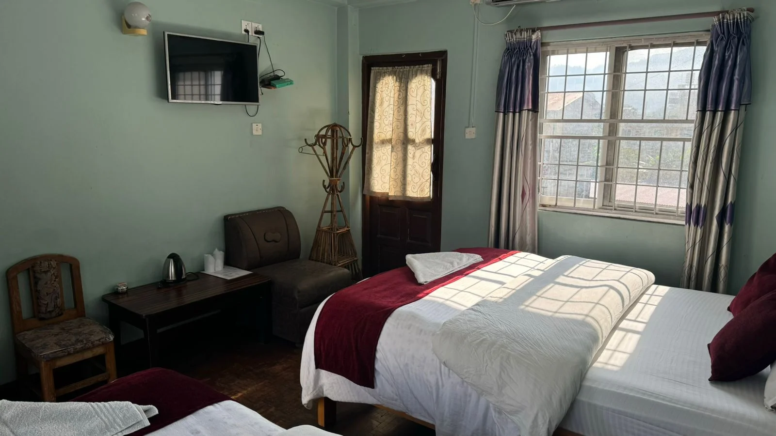 Twin Bedroom